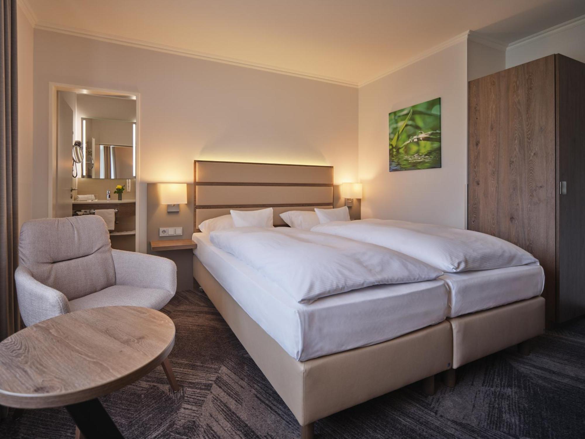 Parkhotel Am Taunus Oberursel Exterior photo