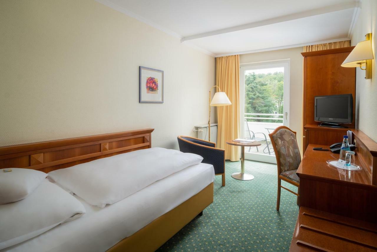 Parkhotel Am Taunus Oberursel Exterior photo